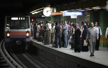مصر تقرر زيادة تعريفة مترو الأنفاق